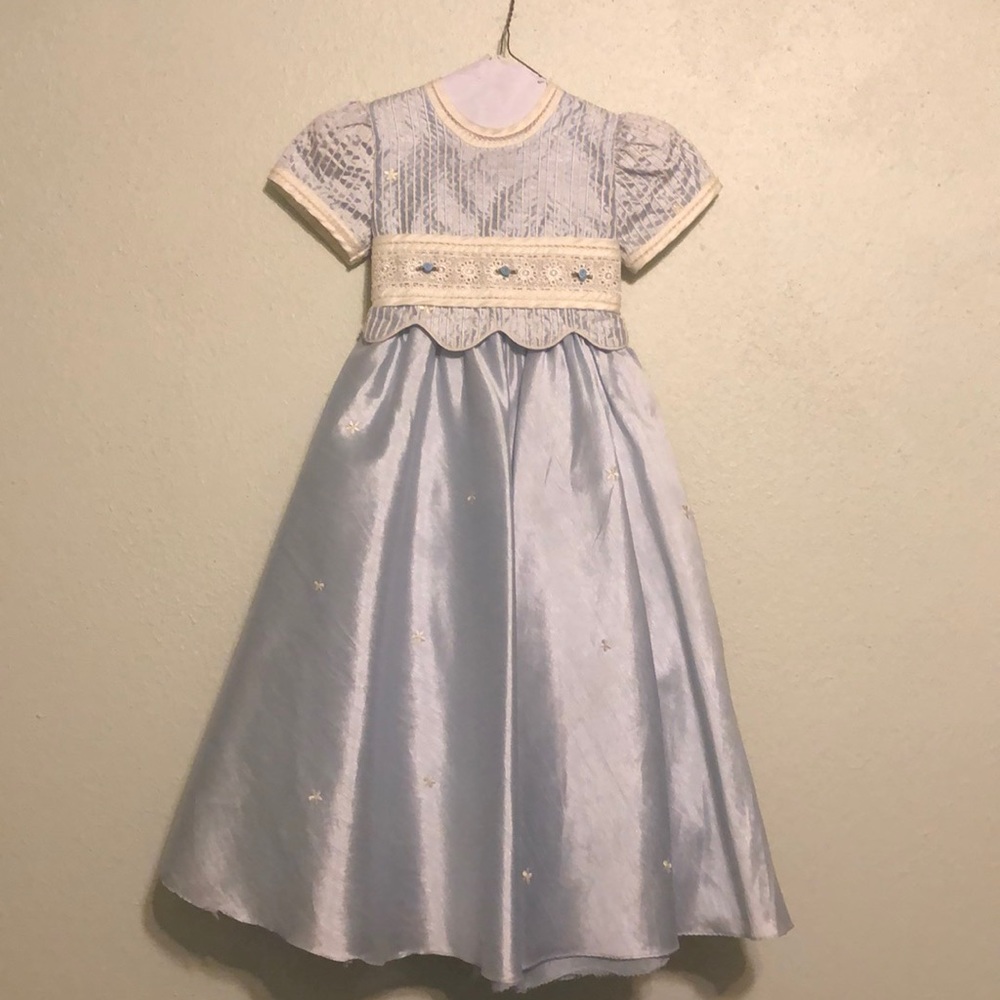 Alejandra Little Girl Blue/White Dress